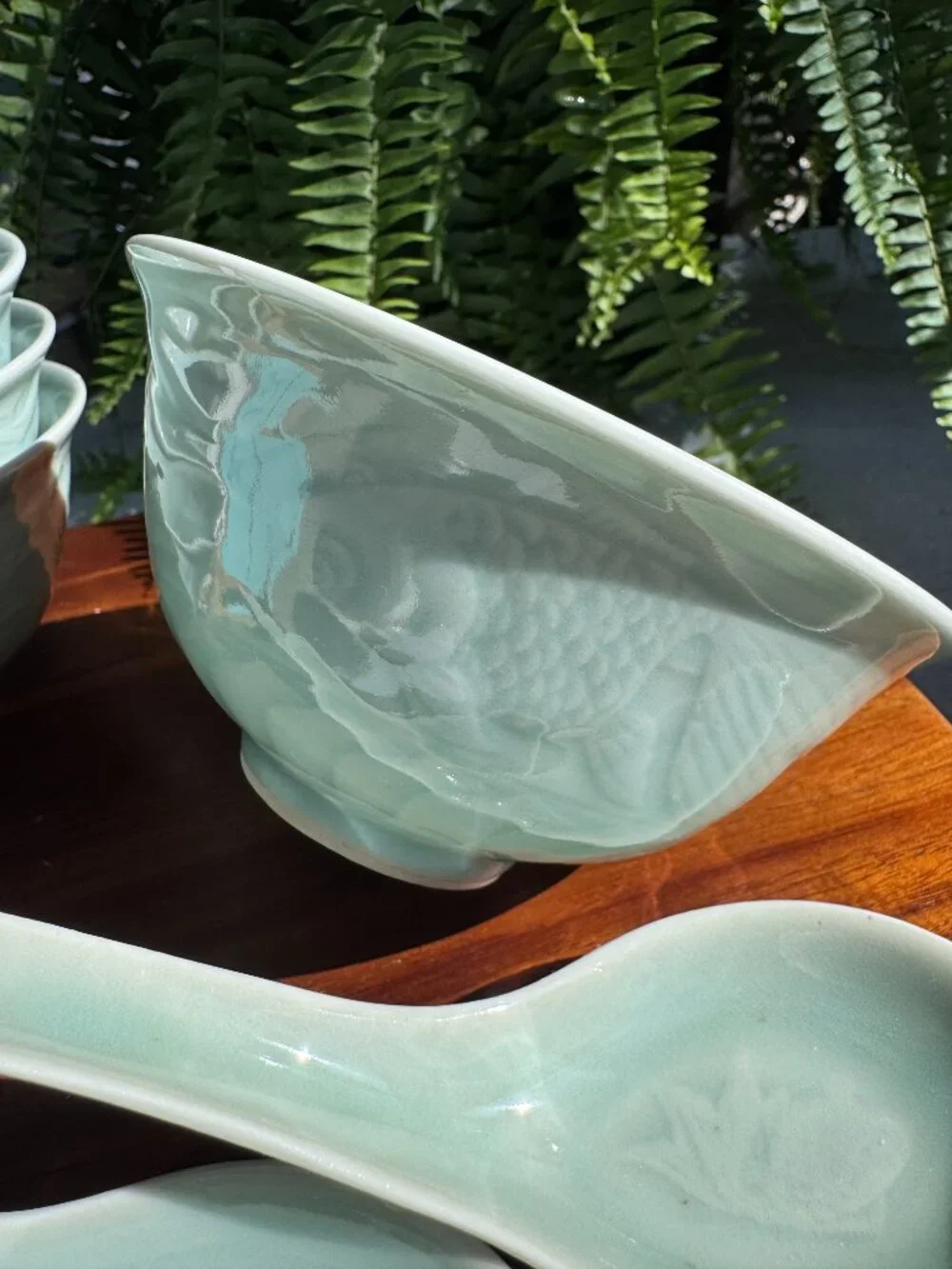 Vintage Longquan Celadon Koi Fish Bowl Green Porcelain Rice Soup Bowl with Spoon